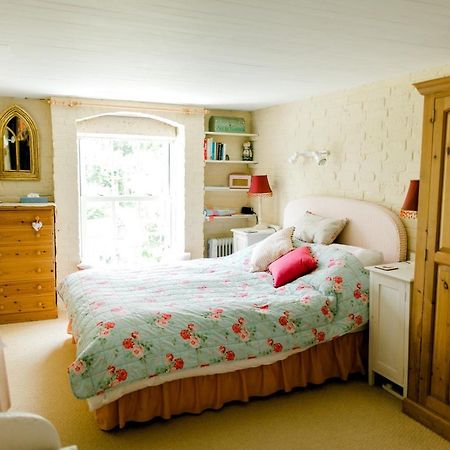 Cosy Cottage Ground Floor Bedroom Ensuite With Private Entrance Chichester Exteriér fotografie