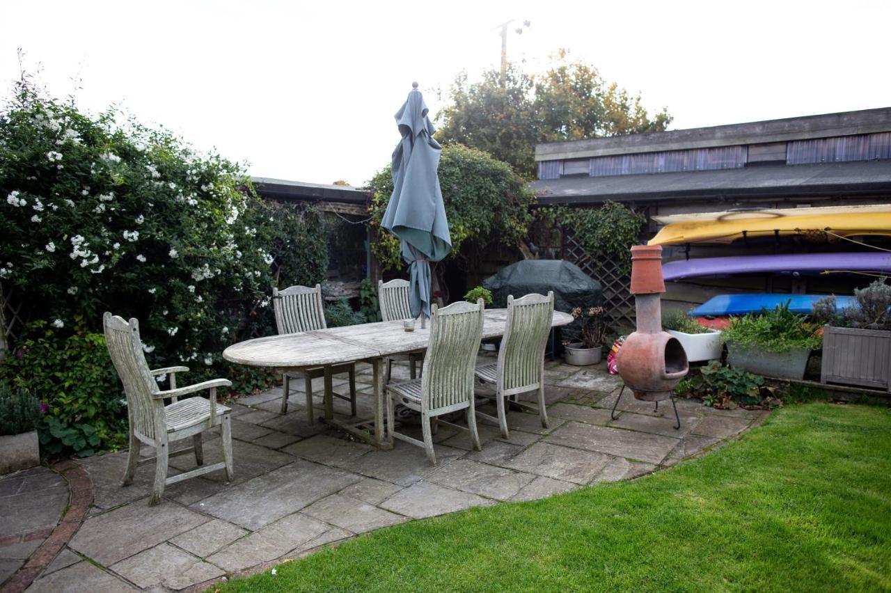 Cosy Cottage Ground Floor Bedroom Ensuite With Private Entrance Chichester Exteriér fotografie