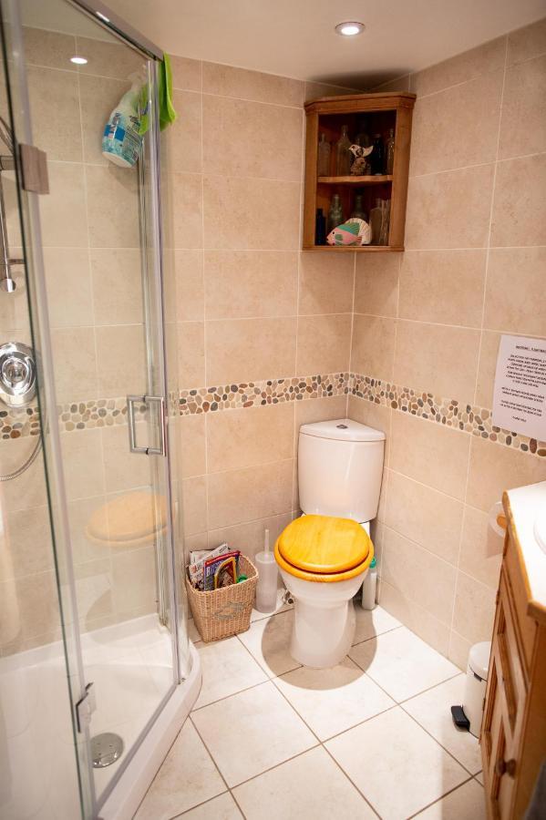 Cosy Cottage Ground Floor Bedroom Ensuite With Private Entrance Chichester Exteriér fotografie